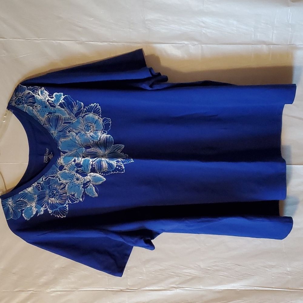 Catherines Liz & Me short sleeve rounded V-neckline flowers w/glitter like New3X